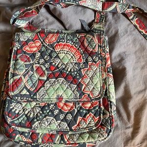 Vera Bradley Messenger Bag. Nomadic floral pattern